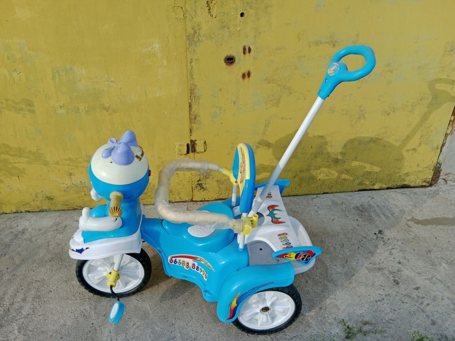 Детский трёхколёсный велосипед