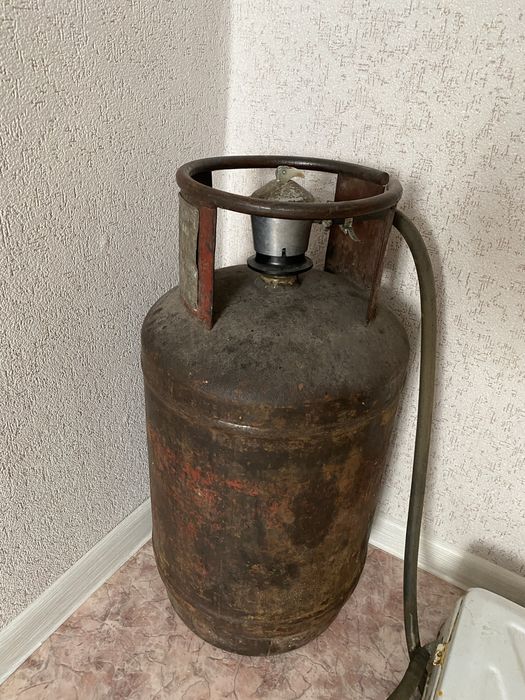 газ баллон почти полный