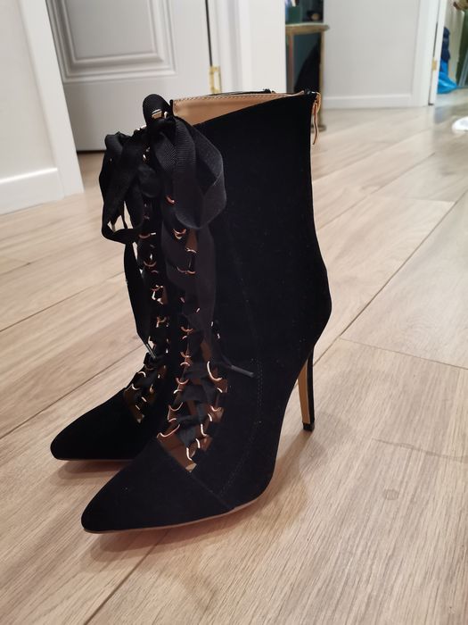 Каблуки замшевые черные