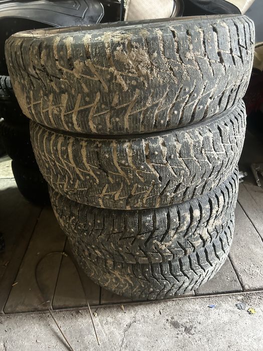 Продам резину сайлунг р15