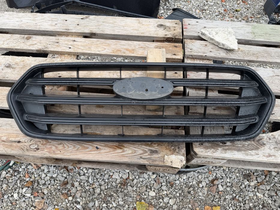 Решетка Ford Transit Custom