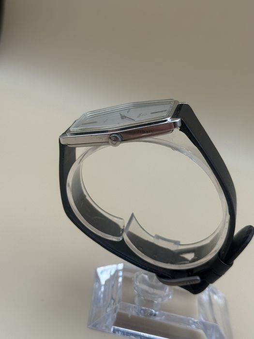 Ceas vechi Omega mecanic