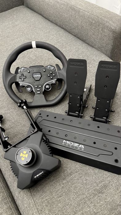 Игровой руль контроллер Moza R3 PC