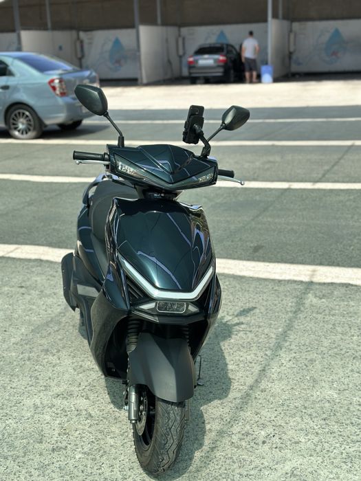 Sukuter angel srochna sotiladi