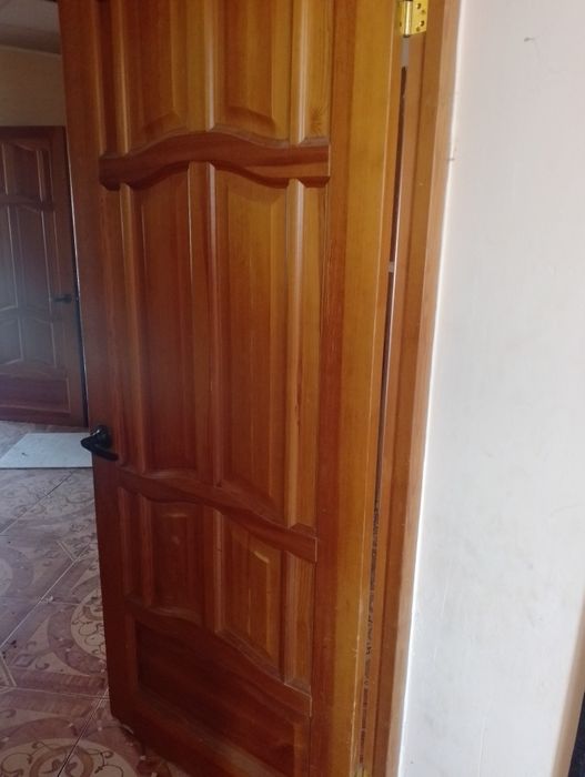 Продам пластиковые окна радиаторы двери