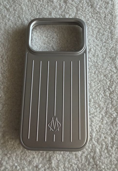 Налични кейсове за Iphone