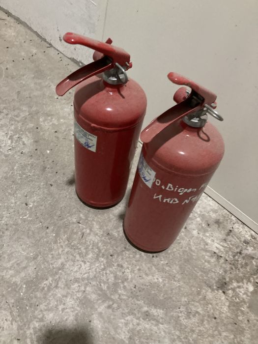 Продам огнетушители