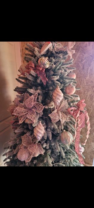 Vând Brad Împodobit LUXURY Velvet Somon