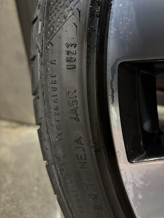 Set complet VW T-roc 225/40/19 Suzuka cu cauciucuri Goodyear dot2023