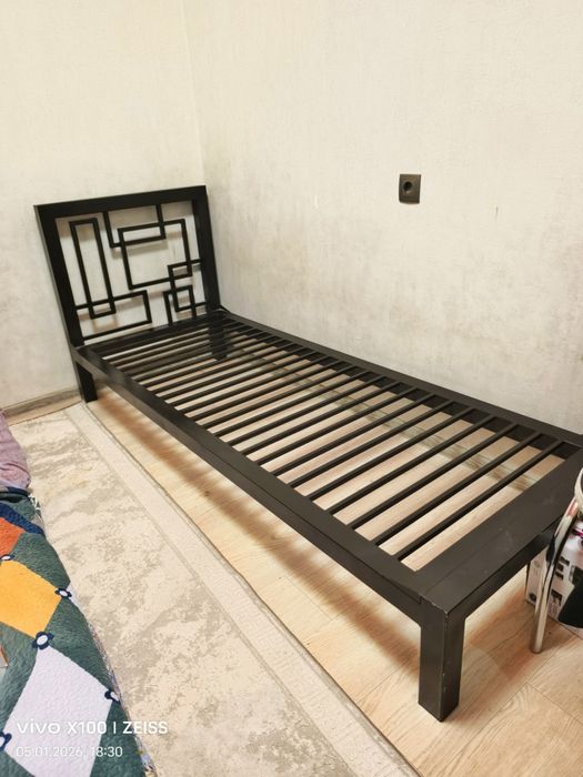 Продам кровать металлическая