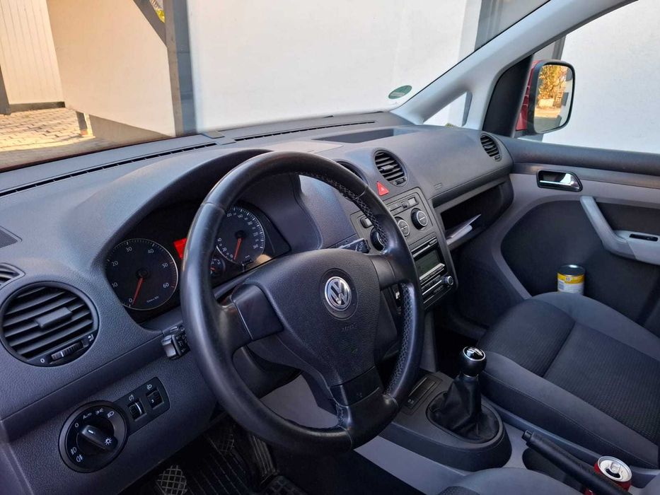 Volkswagen Caddy Team