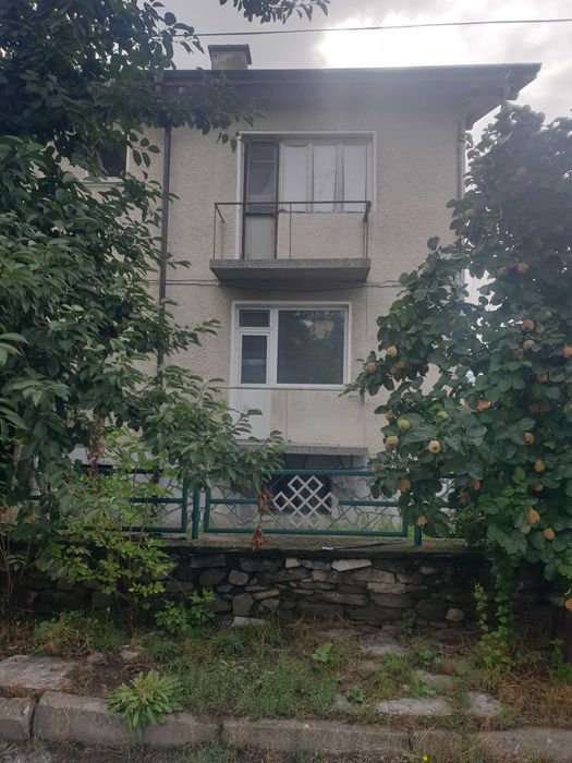 Продава се Четиристаен апартамент в Ракитово - 100 кв.м за 357 €/кв.м - Снимка #1