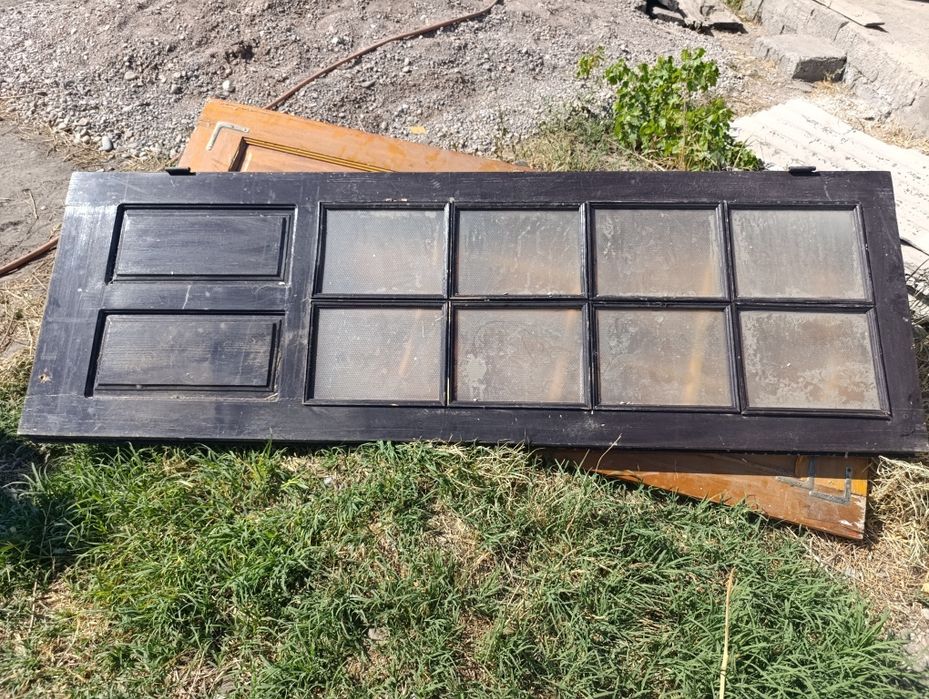 Дверные полотна (двери)