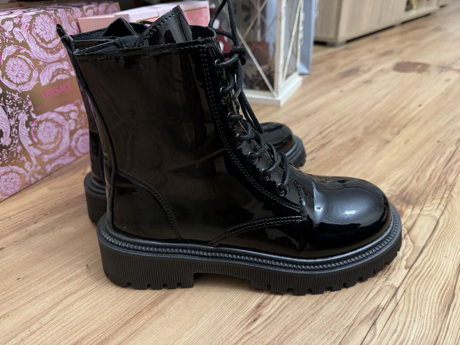 Черни лачени боти, размер 39