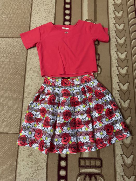 Продам женский костюм размер 46. Производство Турция