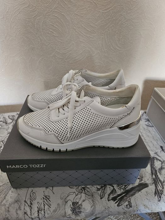 Кеды, кроссовки женские размер 40