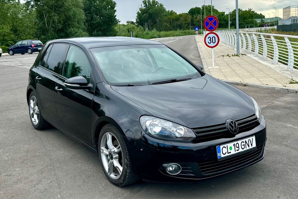 VOLKSWAGEN Golf 2010