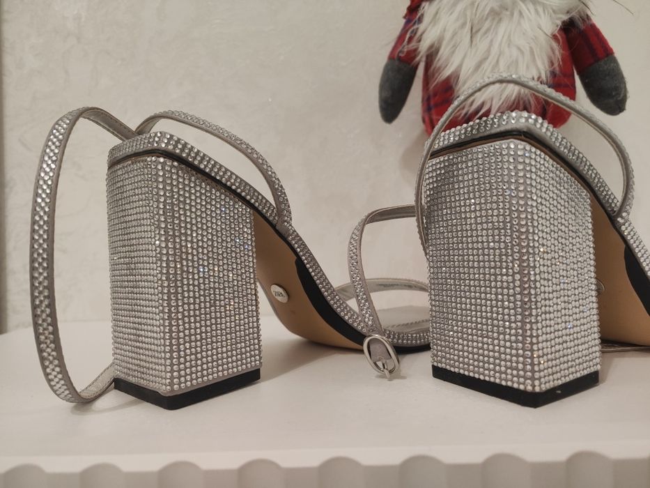 Босоножки Zara продам