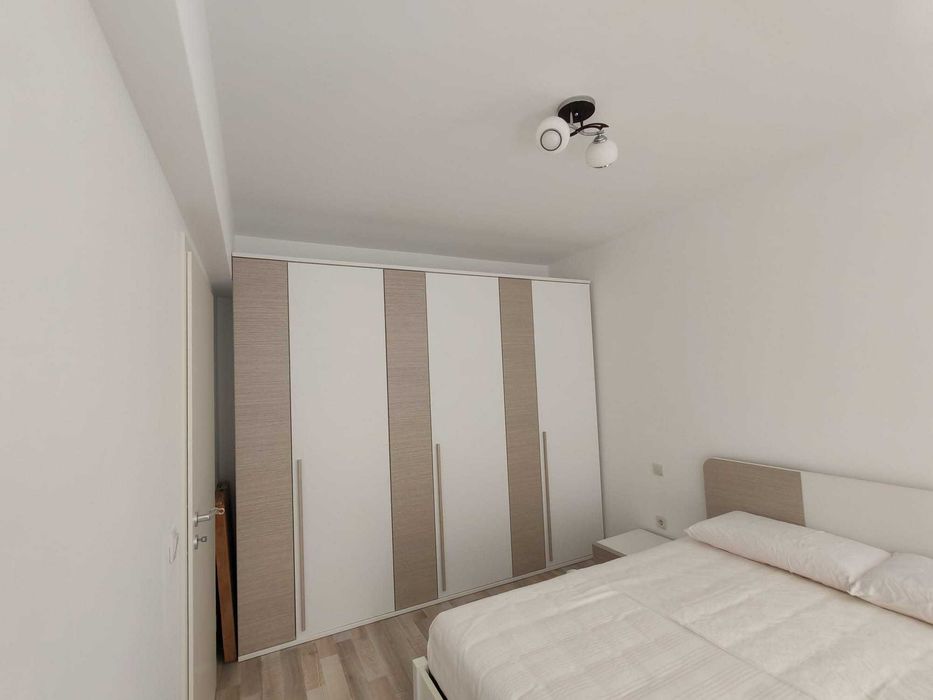 Inchiriez apartament  3 camere in cart Avantgarden
