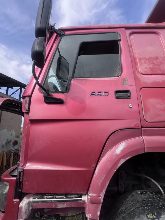 Двери в сборе, бампер на хову