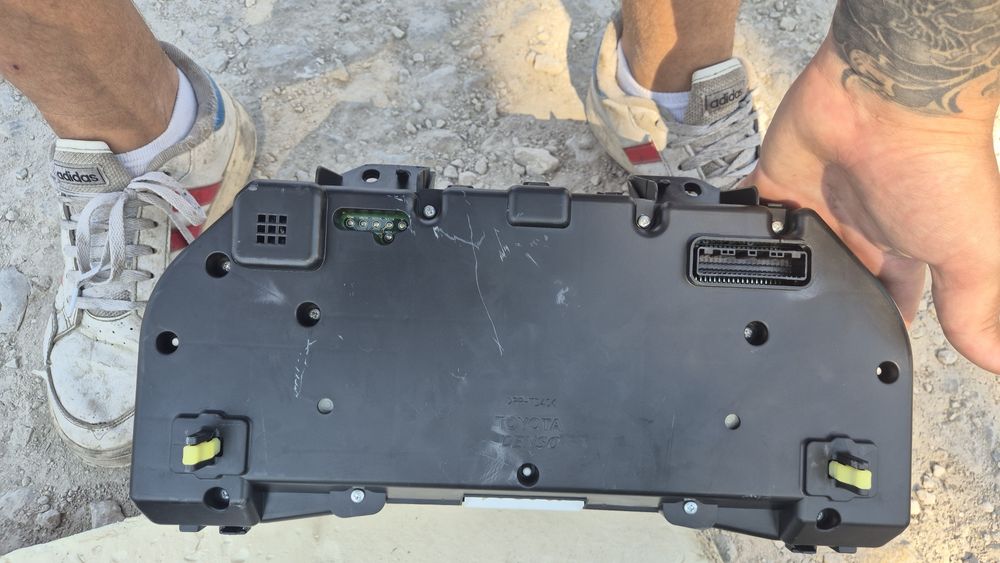 Оригинално Дизелово Табло/ Километраж за Тойота Авенсис Т27 2008- 2012