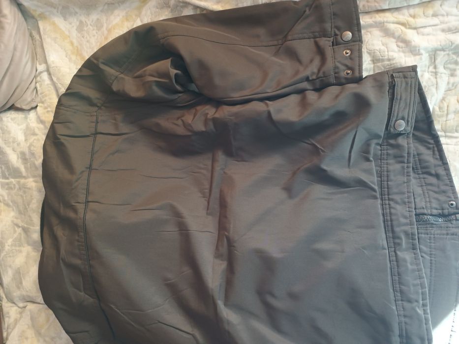 Чисто Ново Детско Зимно Яке Размер М