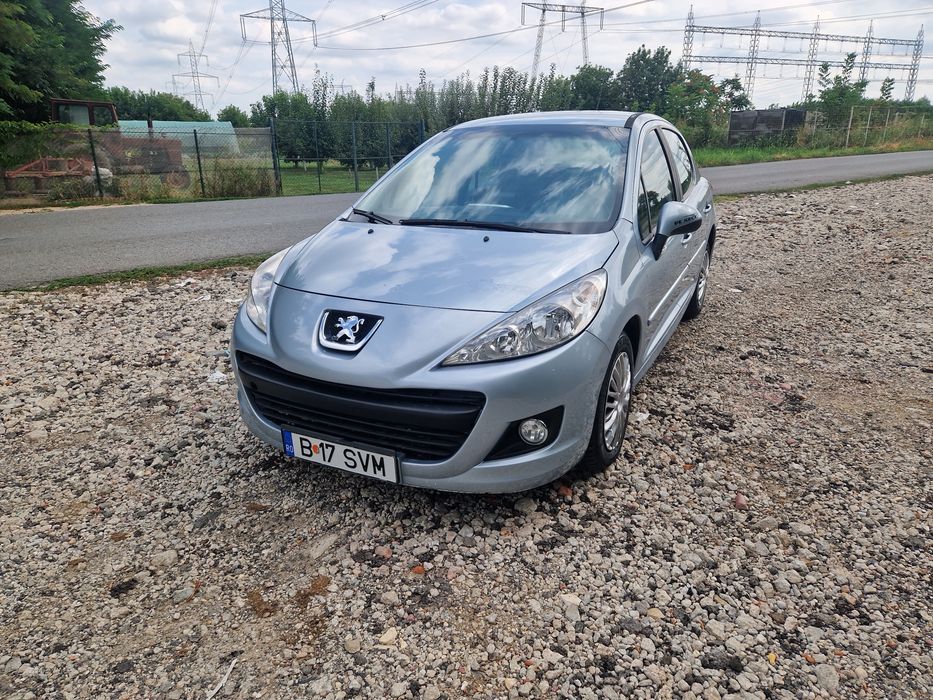 PEUGEOT 207
