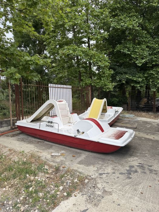 Водни колела с пързалки