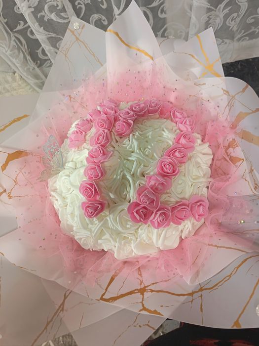 Луксозен букет от рози – перфектен подарък – 60€