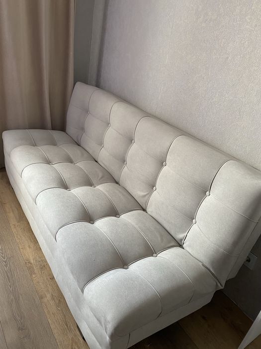 Продам диван новый  всего 2 недели