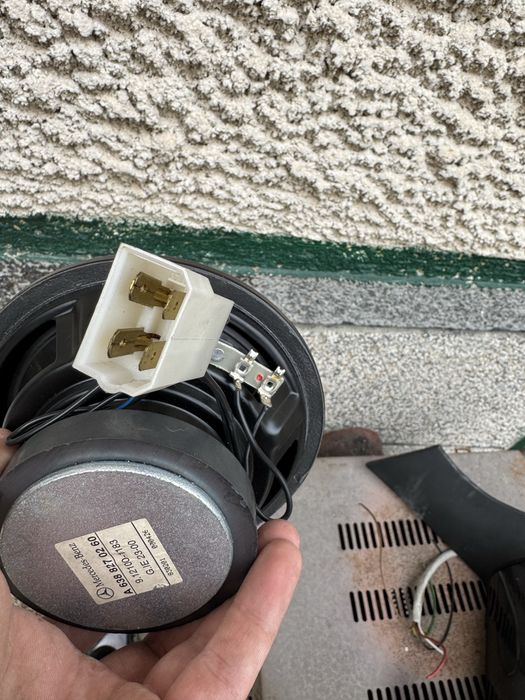 суббуферна колона мерцедес Vito