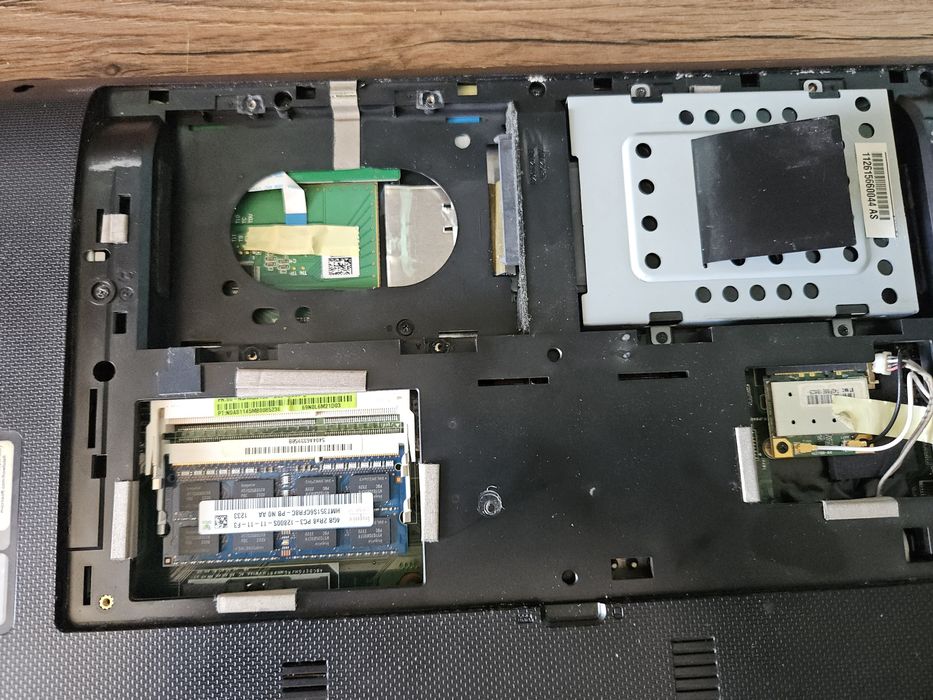 Asus x73s 17,3" на запчасти