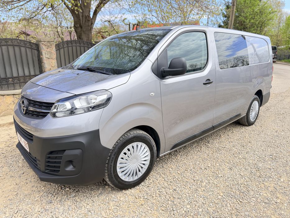 Opel Vivaro * Renault Trafic * Toyota Proace * Euro 6 * Manual * Extralung * 6 Locuri + marfa *