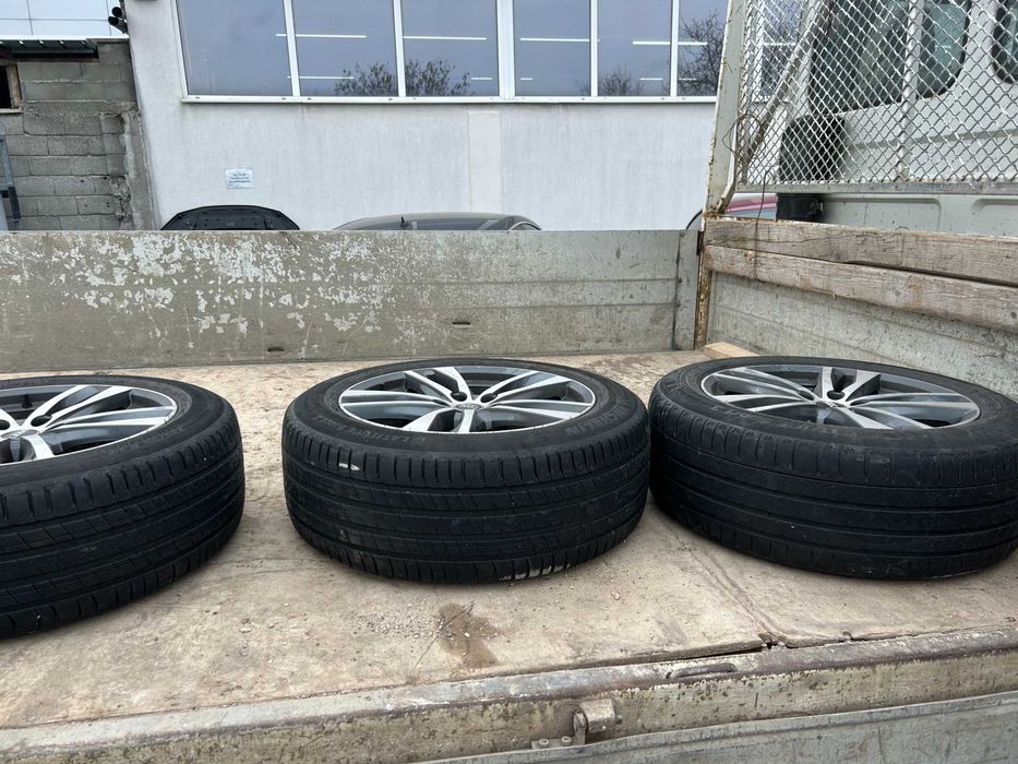 Продавам 4 бр. летни гуми Michelin Latitude Sport 235/55/19 DOT 2821.