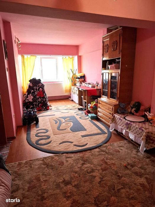 COMISION O , 2 camere decomandat | Etaj 3/4 | Centrală proprie