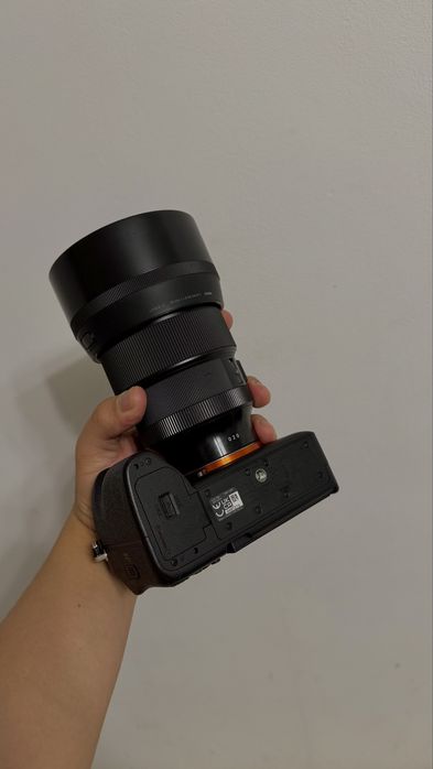 Продам Sony a7iv sigma 85mm