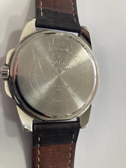 Часовник Casio 2784