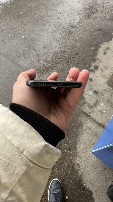 Iphone Se 2 sotiladi