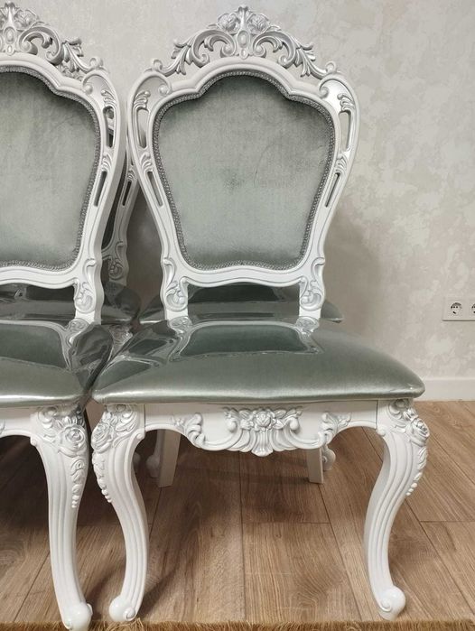 Стулья Versace новые