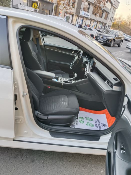 Kia k5 sotiladi boshiga 1500$ holati yahshi