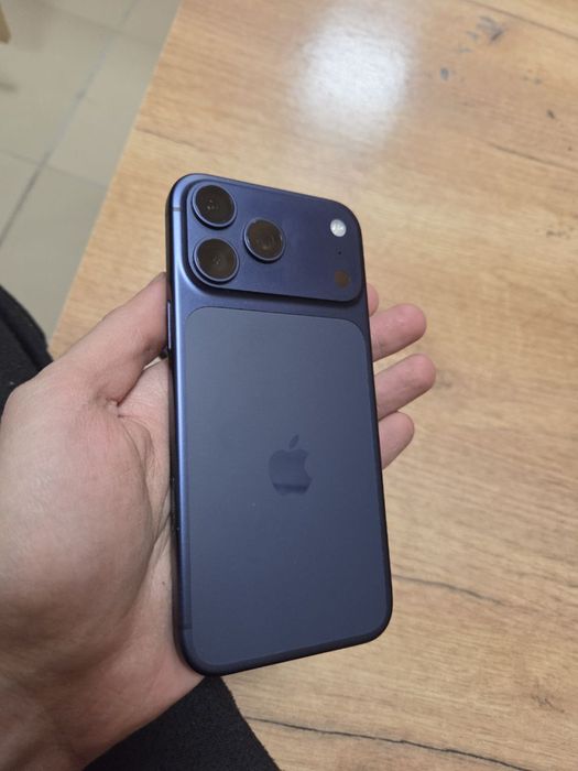 IPhone 17 pro max 256 gb