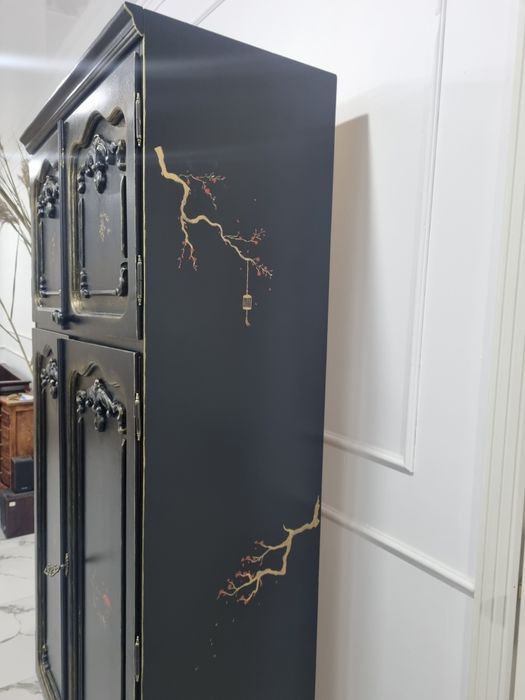 Интерьерный Шкаф -Винтаж