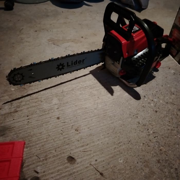 Motofierăstrău LIDER (LEROY MERLIN) 3CP, 40cm, CS5200 3CP,