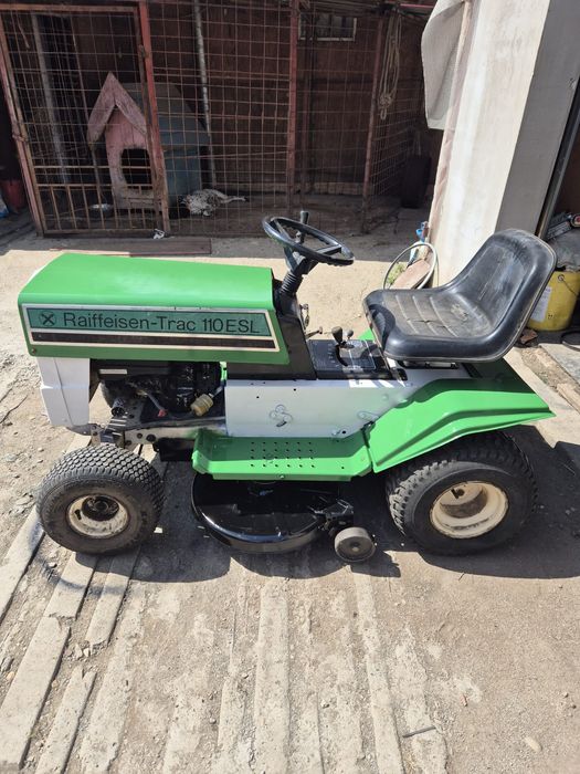 Tractoras tuns gazon tractor iarba