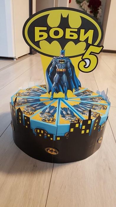 Картонени тоети и поставки за подаръци