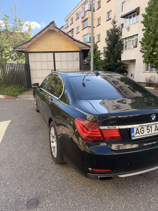 BMW 7 Series 2010 — imagine 5