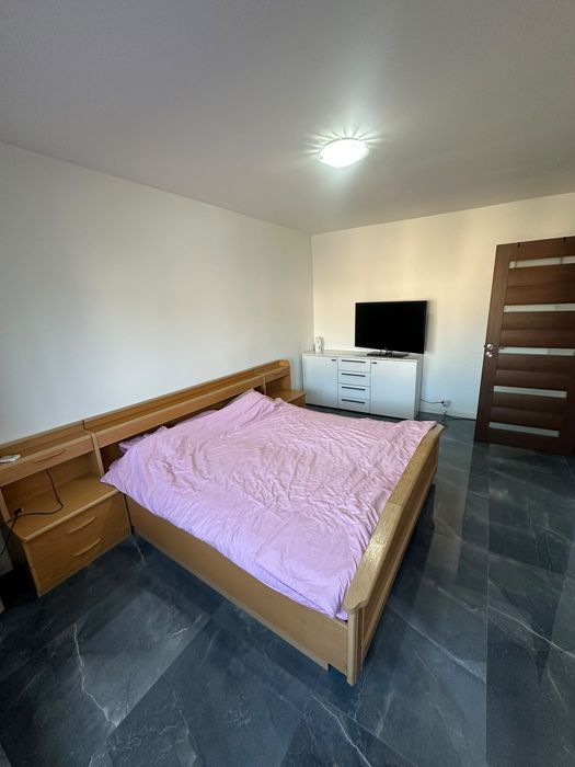 Vând garsonieră str Republicii nr 312