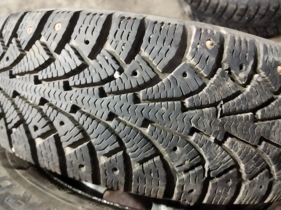 Шины зимние 175/70/14 пара