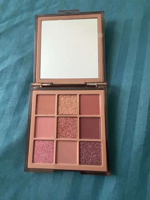 Nude Hudabeauty палитра сенки