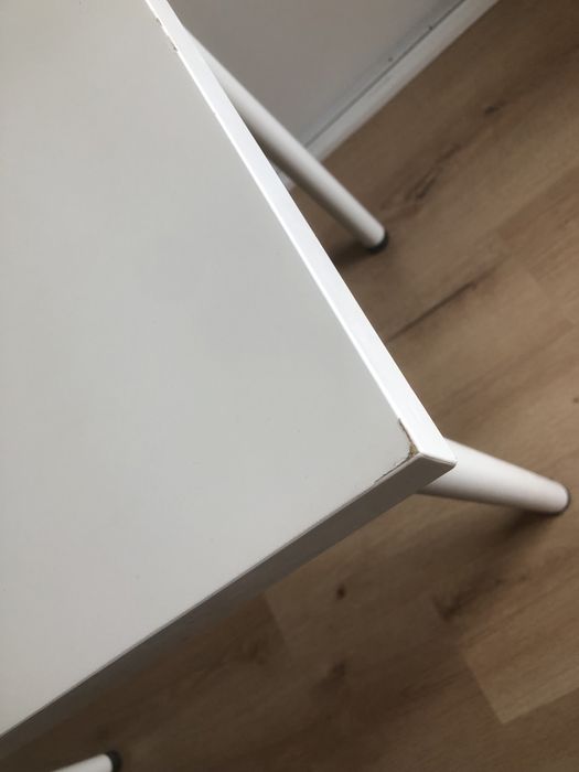 Masa alba Ikea in stare buna